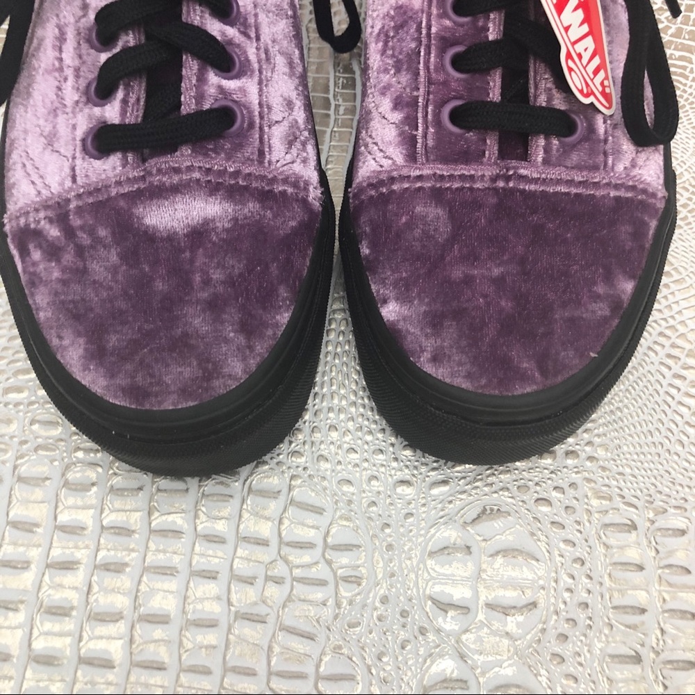 Vans Old Skool Sneakers in Purple Velvet - Picture 2 of 8